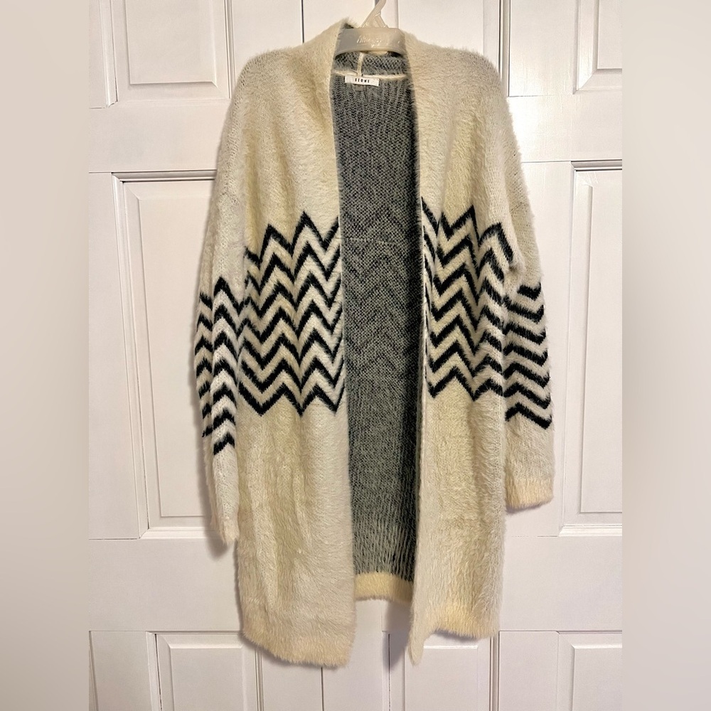 Sioni Black White Zig Zag Open Front Sweater Cardigan Medium